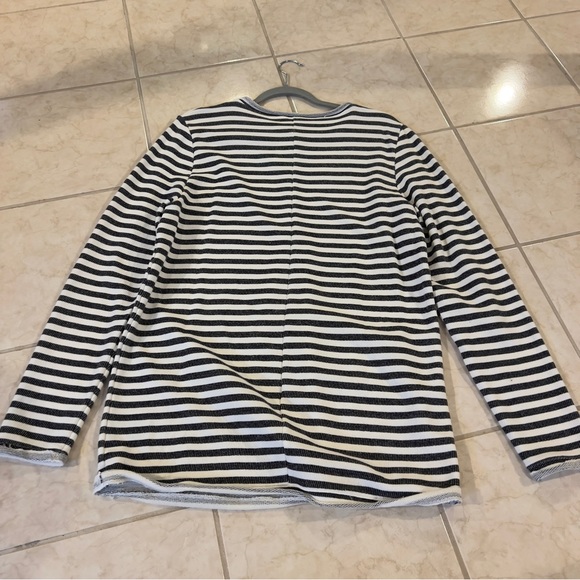 H&M sweater - Picture 2 of 3